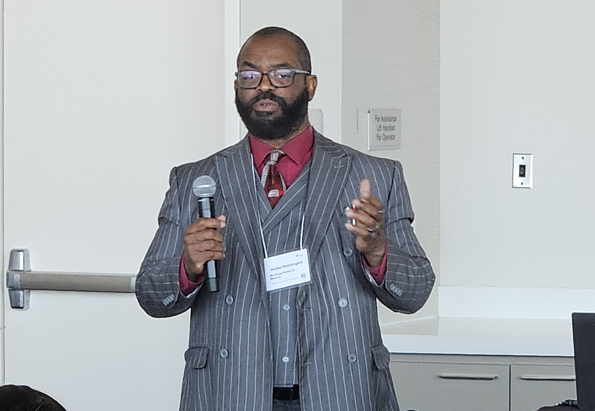 Dr. Washington speaking at an HBCU Data Science Consortium event